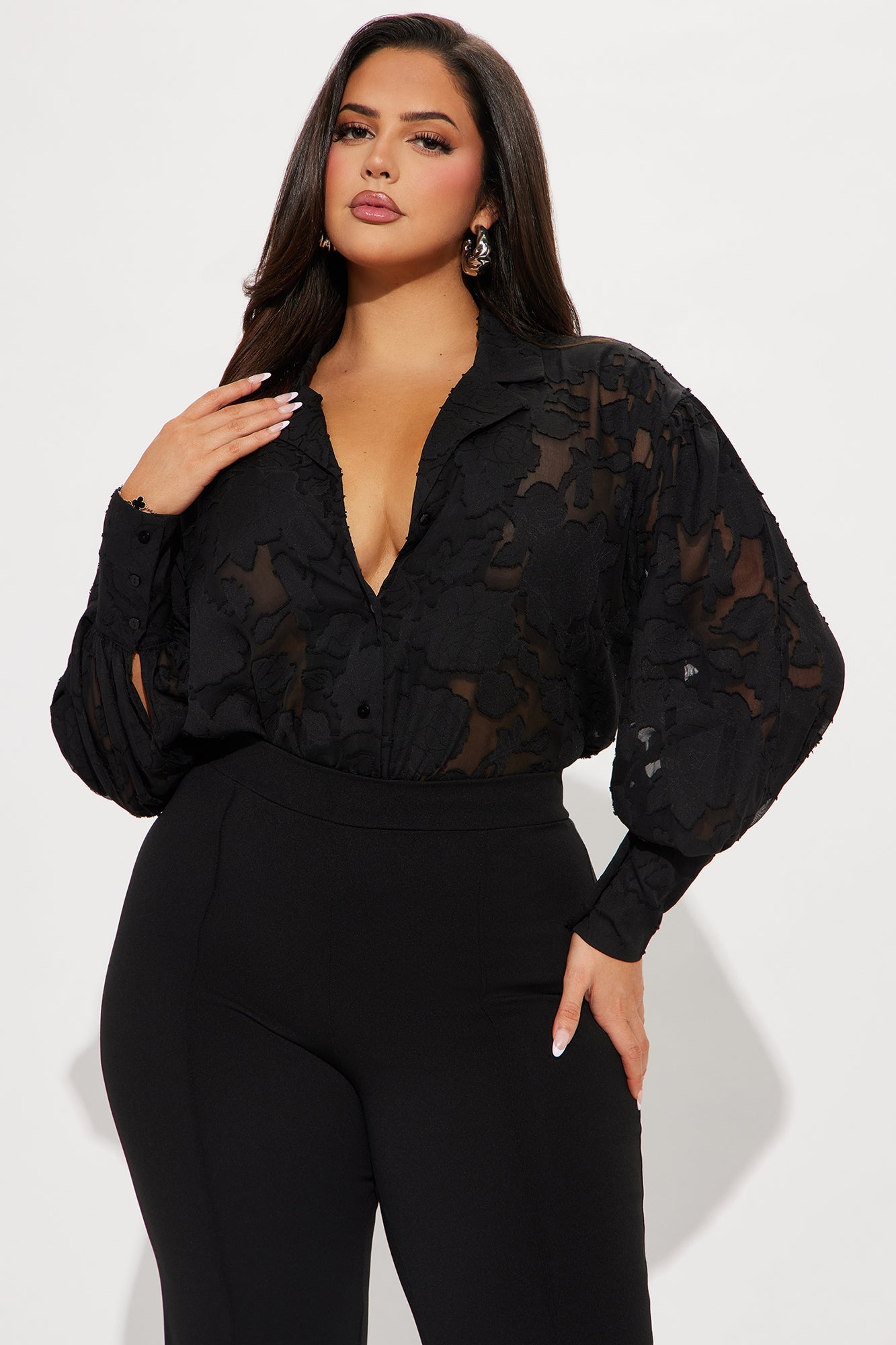 https://cdn.shopify.com/s/files/1/0293/9277/files/08-08-24_S8_26_HF24C710_Black_KJ_IM_11-33-03_PLUS_5878_PXF.jpg?v=1723227194